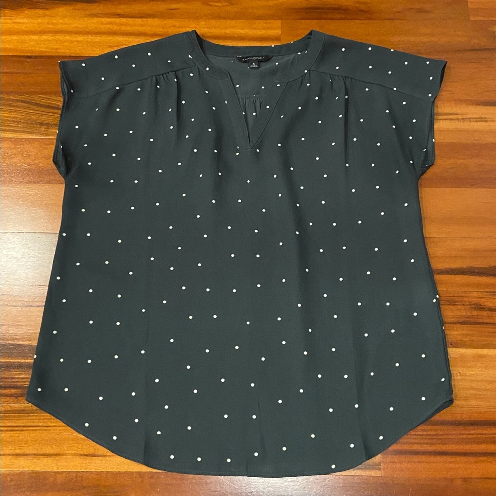 Banana Republic Grey Polka dot Blouse